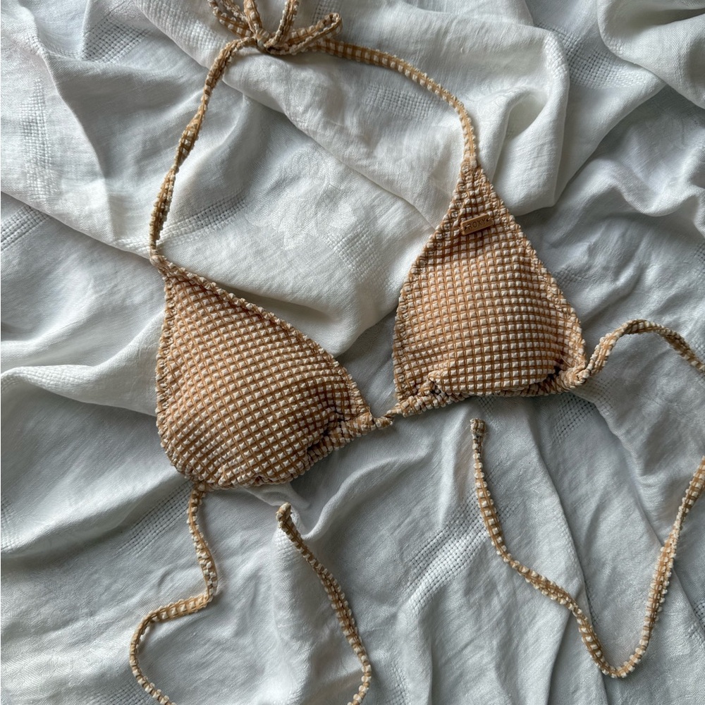 Roxy Beige Waffle Triangle string Bikini Top NWOT XS